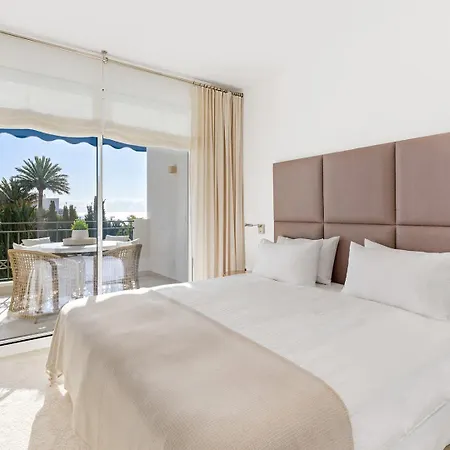 Two Bedroom - Sea View Apartment *